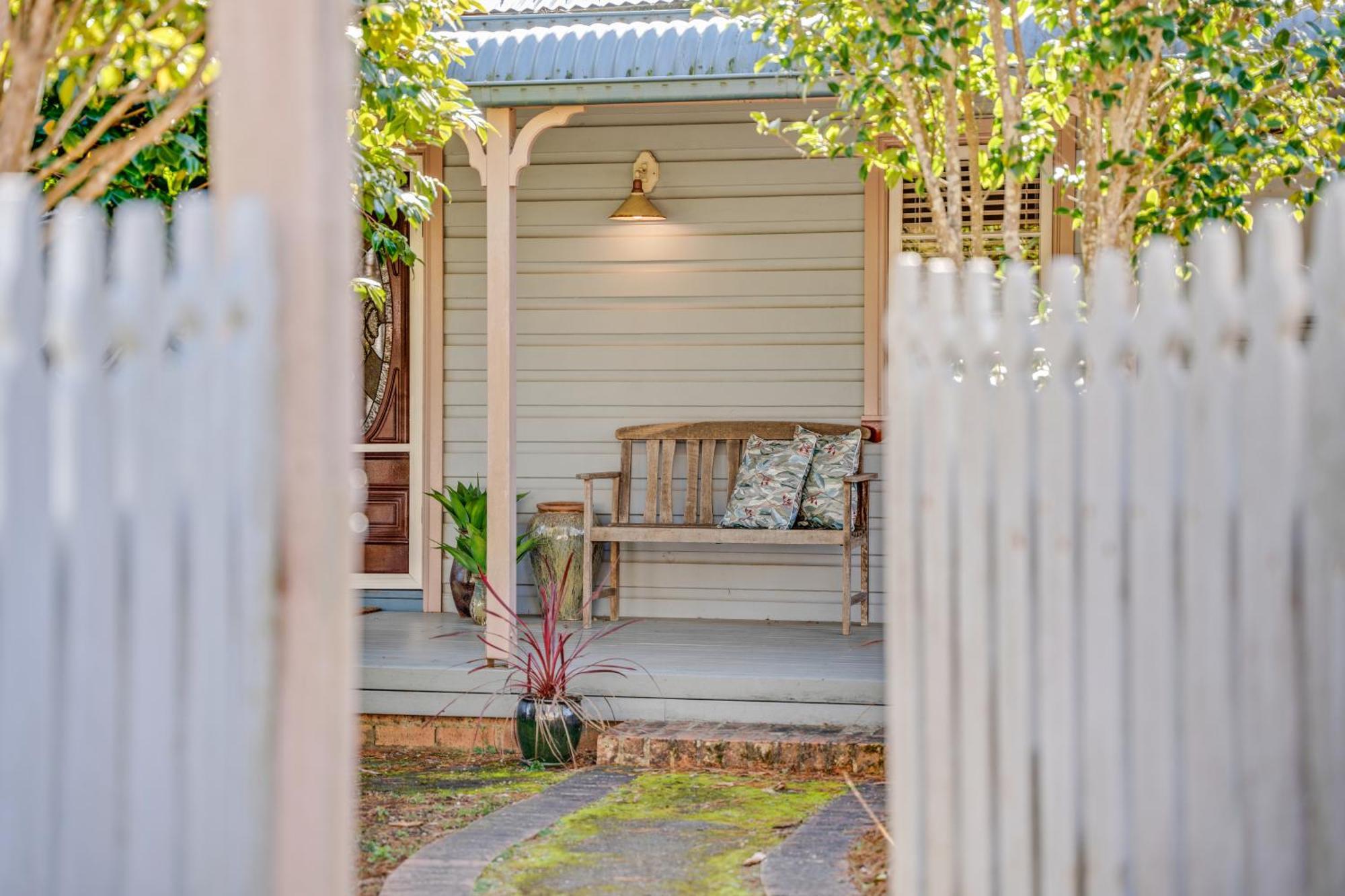 Whispering Pines Cottages Wentworth Falls Quarto foto